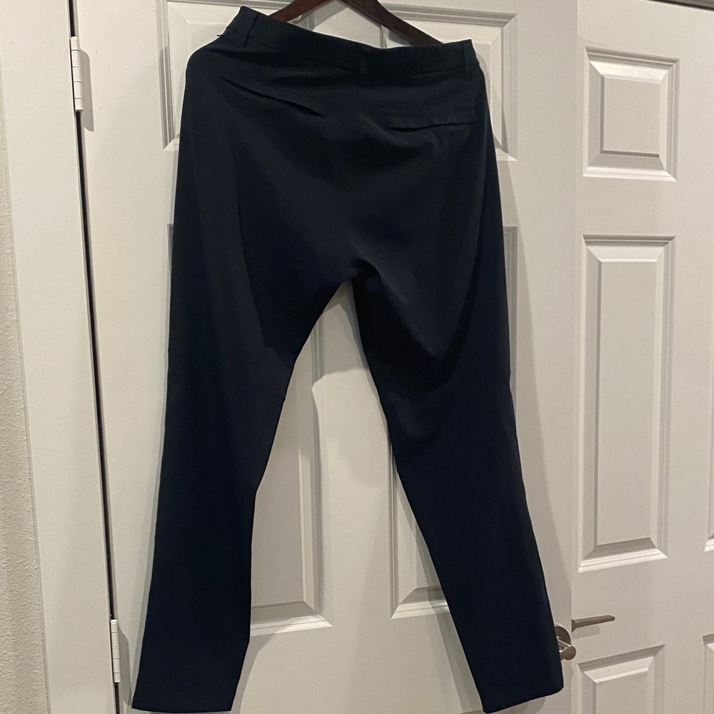 Lululemon Men's Navy Pants - Picture 2 of 3